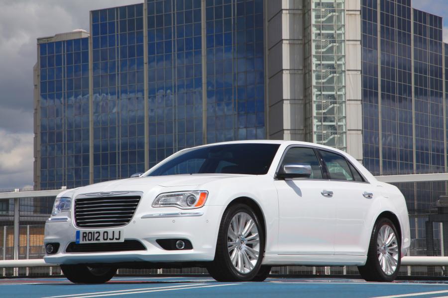  Chrysler 300C 2012 года  (UK) (фото 52 из 91)